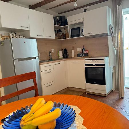 Cozy Holiday Apartment Izola Eksteriør billede
